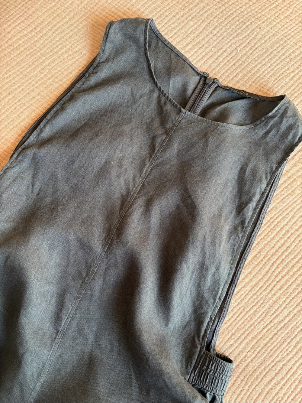 COS Sleeveless Wide-Leg Linen Jumpsuit in Dark Gray, S - Picture 15 of 16